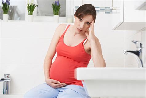 hamilelikte mide bulantısı kusma ne zaman başlar